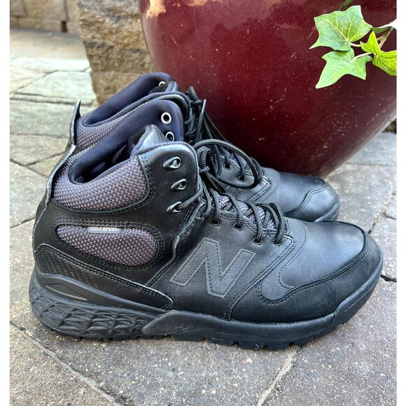 New Balance Men\'s Fresh Foam Paradox waterproof sneaker boots size 11D main image 6